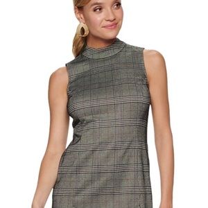 Plaid dress with pockets